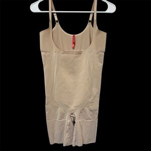 Spanx Womens On Core Open Bust Mid Thigh Bodysuit XL Slimming Sculpting 10130R